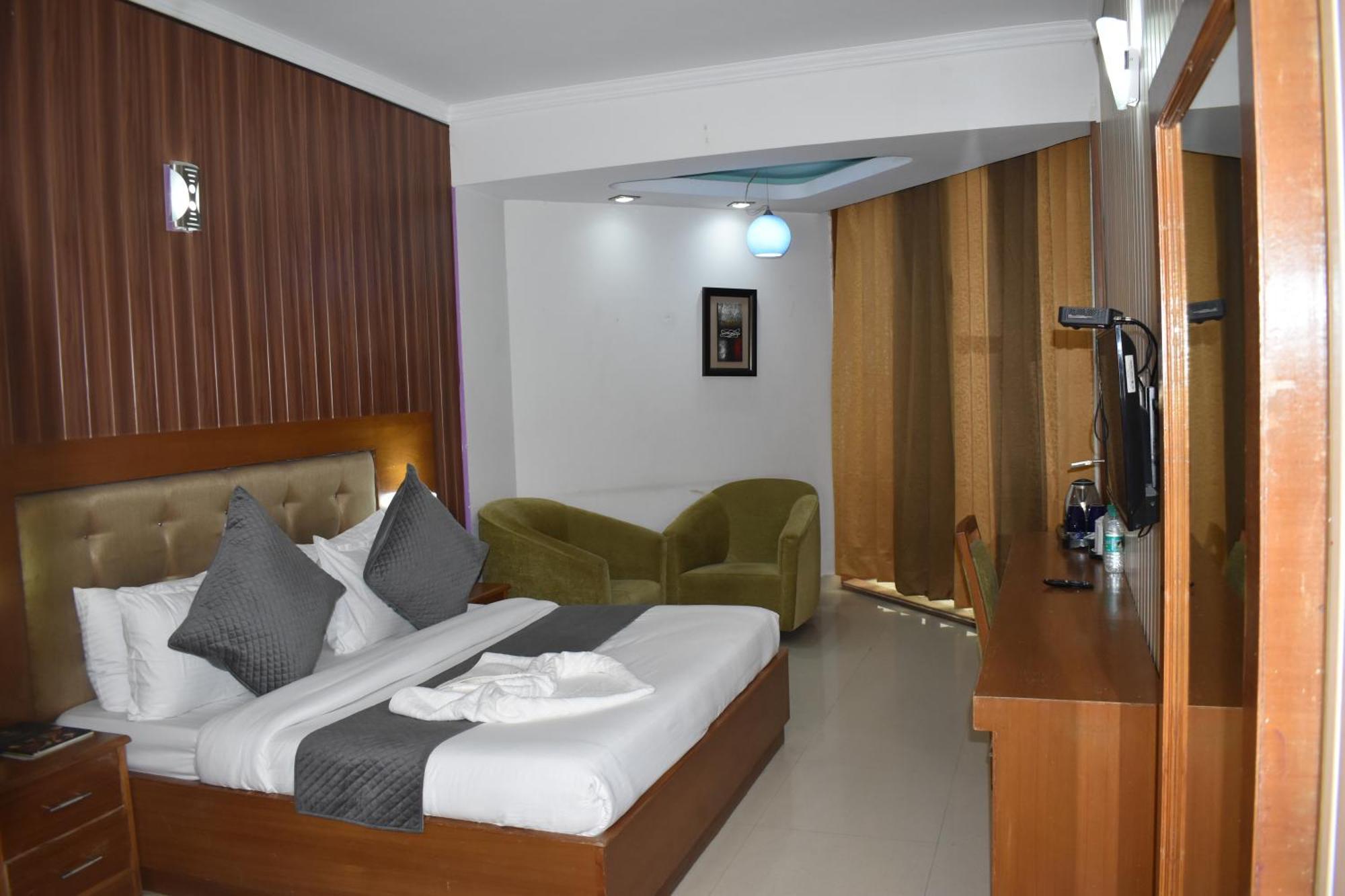 Hotel Padmini Palace Rāni Pokhri Eksteriør billede