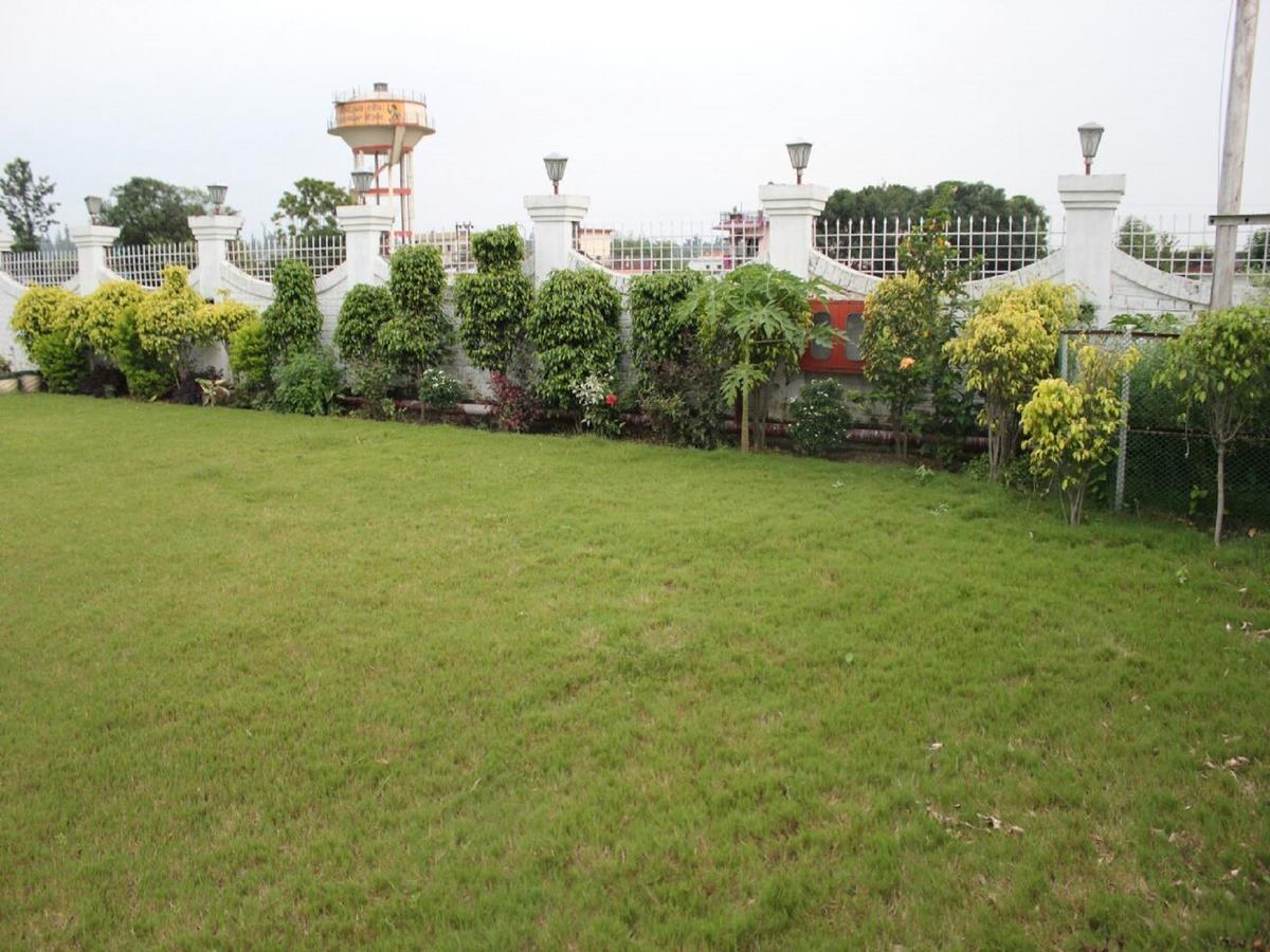 Hotel Padmini Palace Rāni Pokhri Eksteriør billede