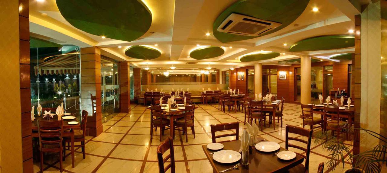 Hotel Padmini Palace Rāni Pokhri Eksteriør billede